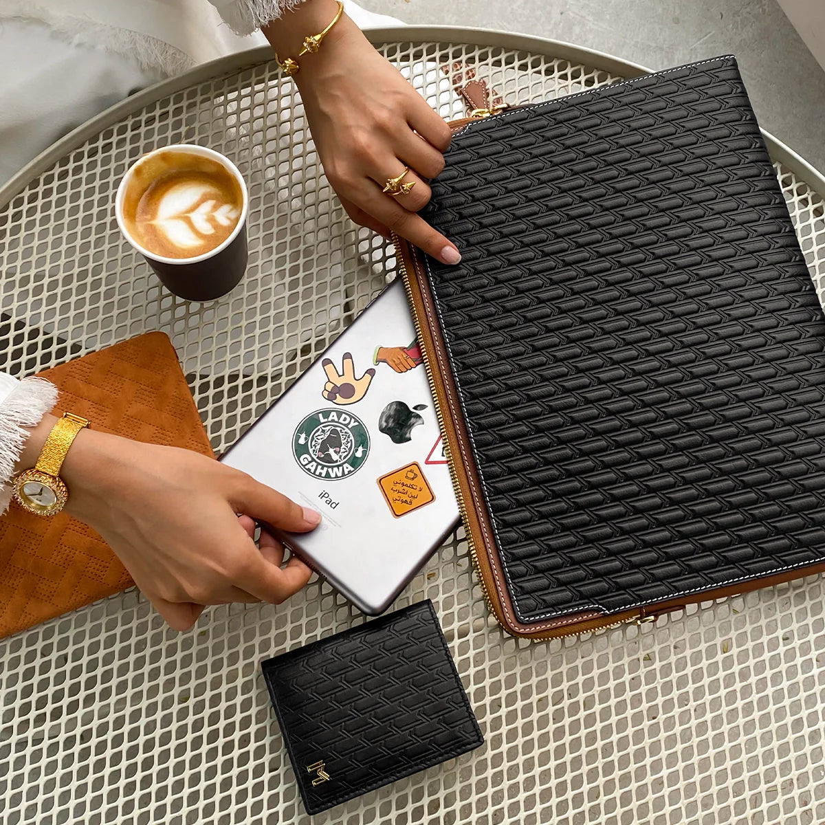 Laptop Sleeve / Black & Tan