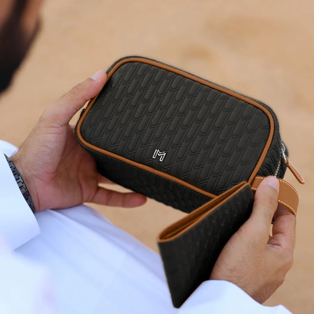 Travel Pouch Black & Tan / Silver