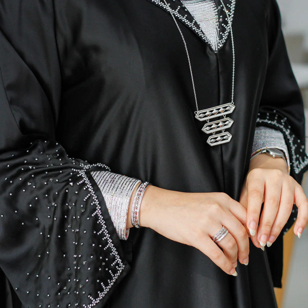 Anaqa / Necklace Silver