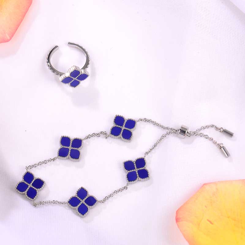 جوري / فضي أزرق