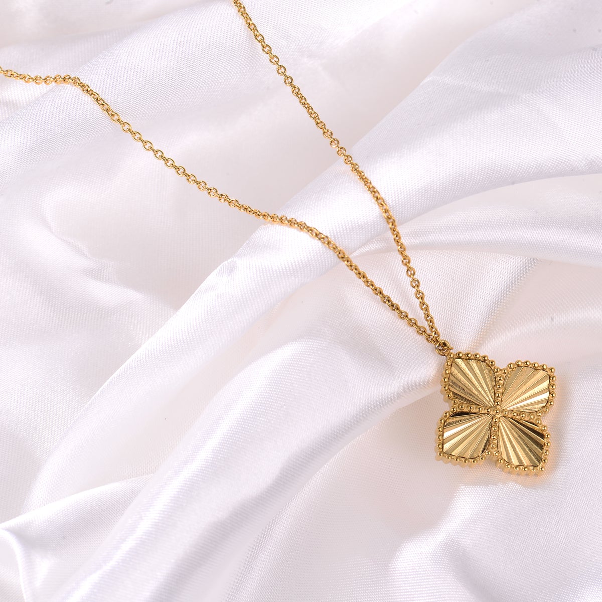 Joory / Sunglow Necklace Gold