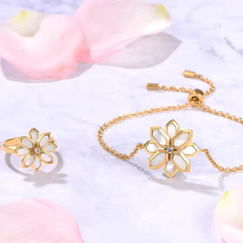 Flower Box / Sara and Lotus Pearl Gold