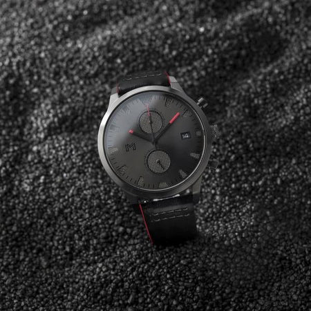 Red Shadow - minimalistae