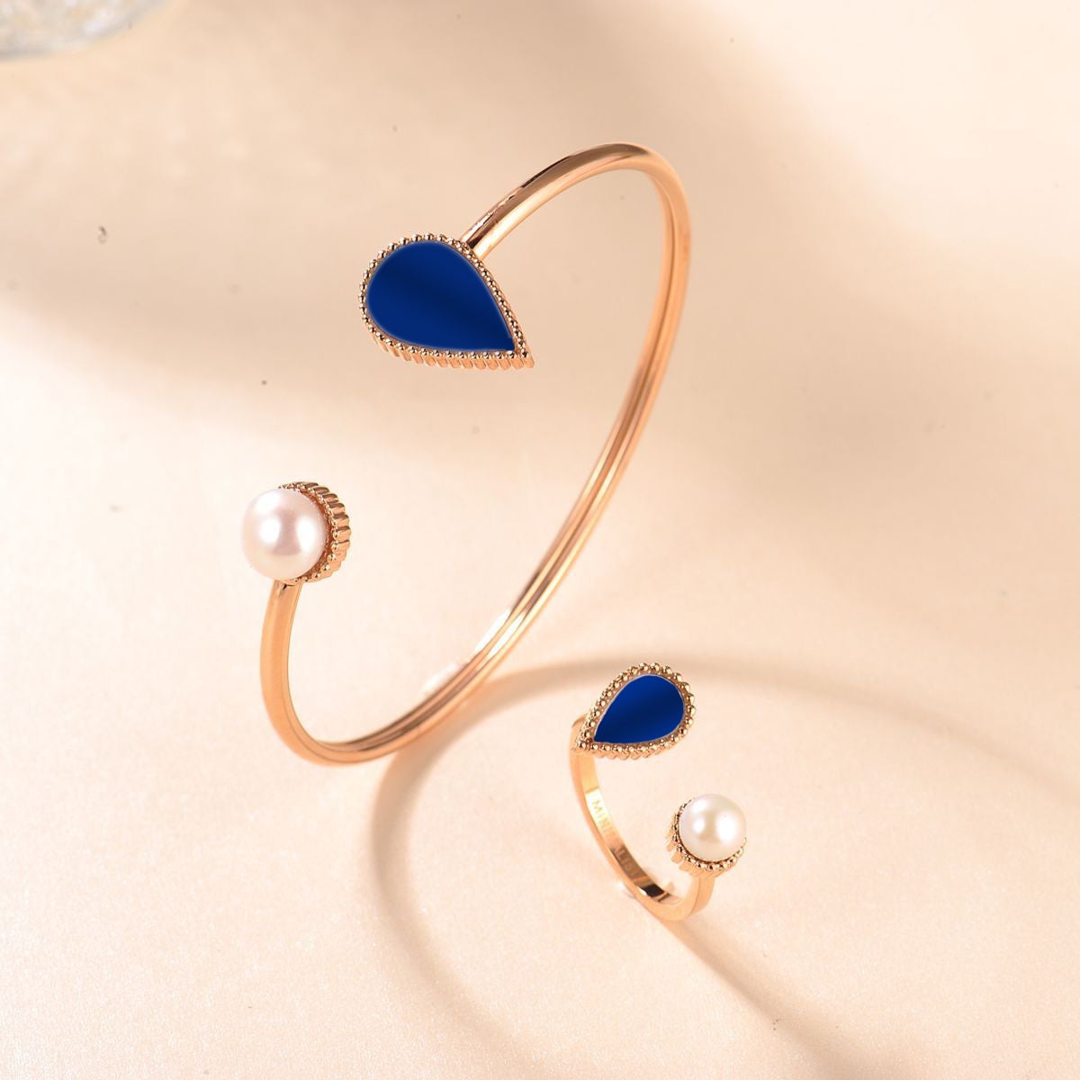 Sapphire Drop / Bangle Rose Gold