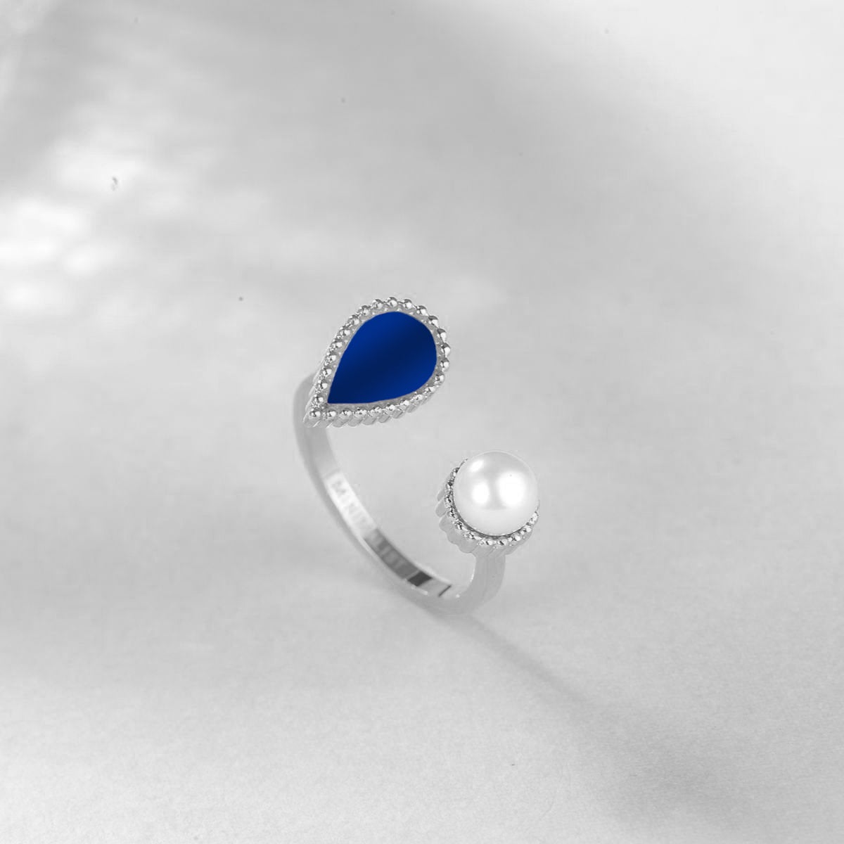 Sapphire Drop / Ring Silver