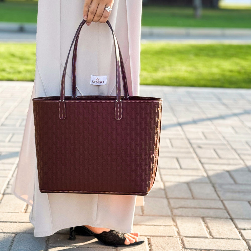 Travel Tote / Burgundy