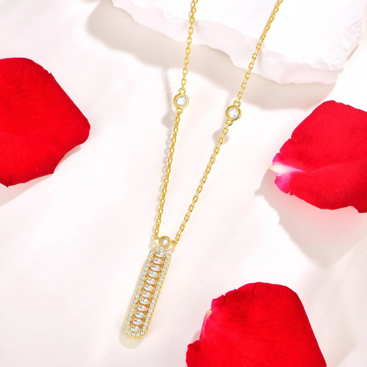 Fyne / Necklace Gold