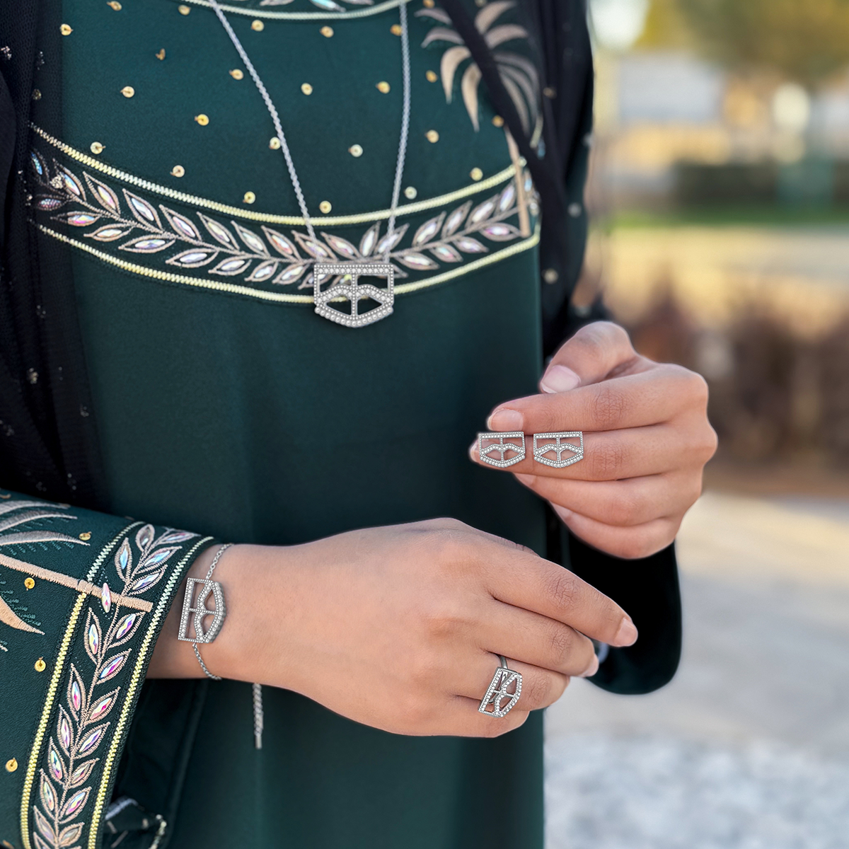 Burqa / Earrings Silver