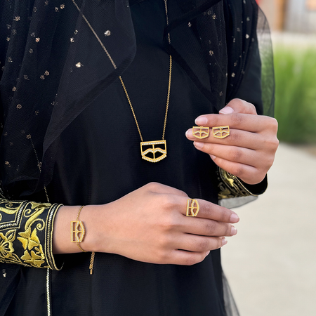 Burqa / Earrings Gold