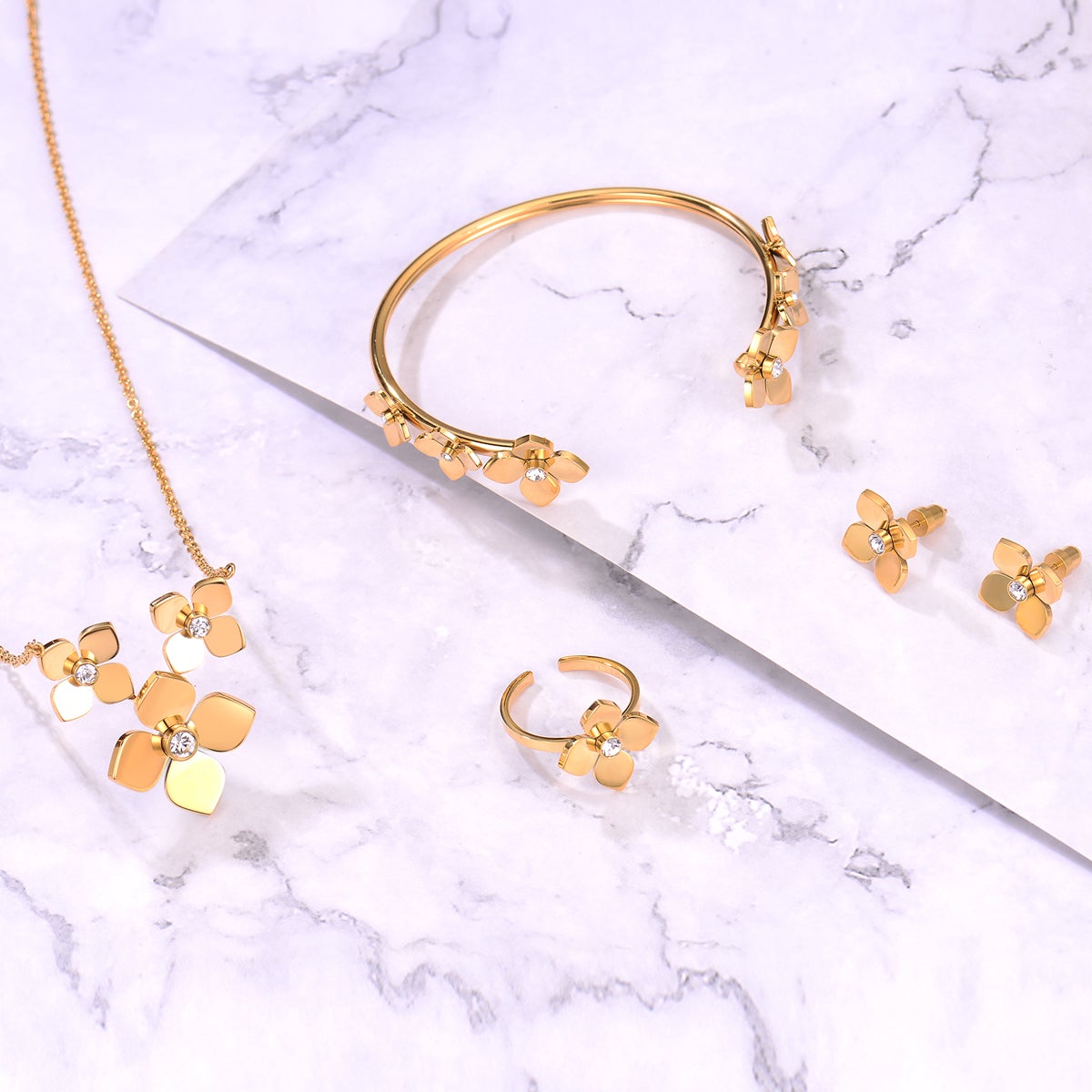 Bloom / Ring Gold