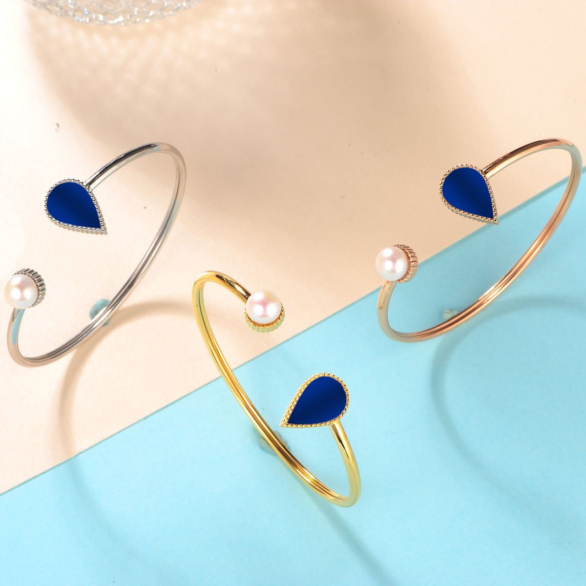 Sapphire Drop / Gold